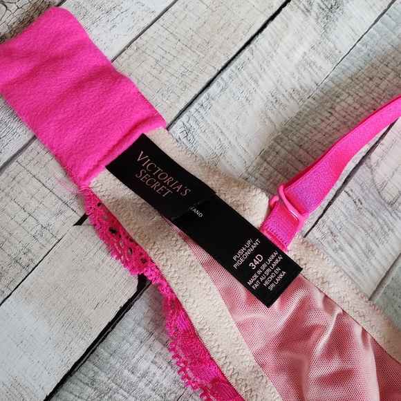 Victoria's Secret lace push up bra - Sz 34D - Picture 4 of 4